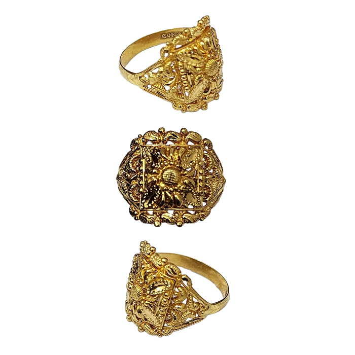 (LRG-327) Gold Ladies Ring , 3.305 Grams 22 CT